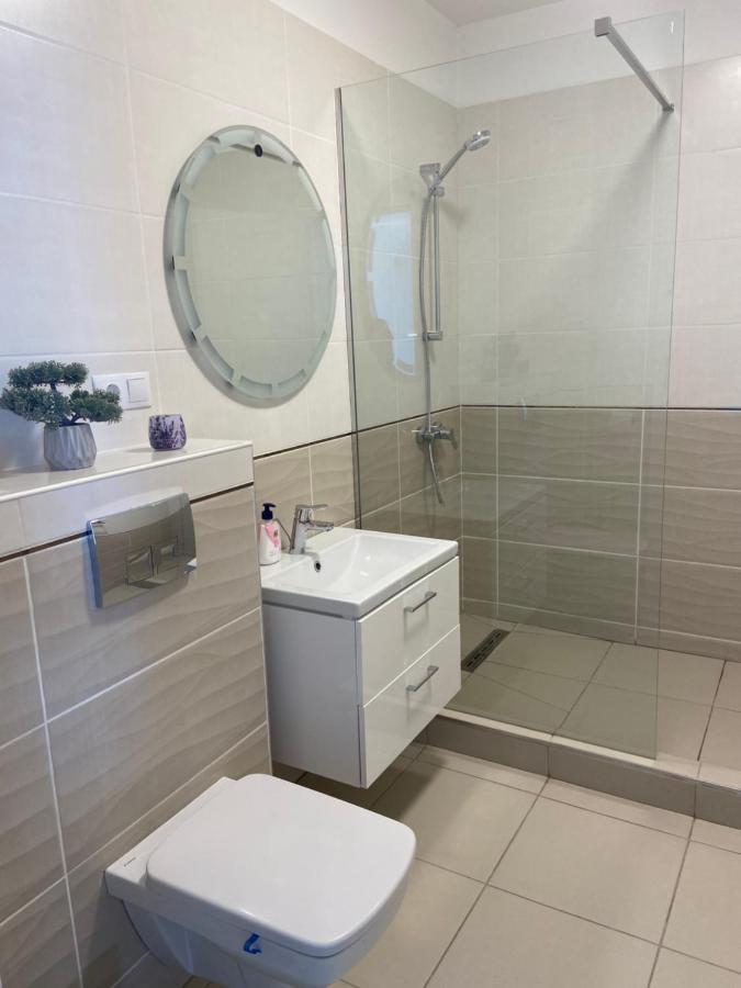 Focus Apartament Флорешты Экстерьер фото