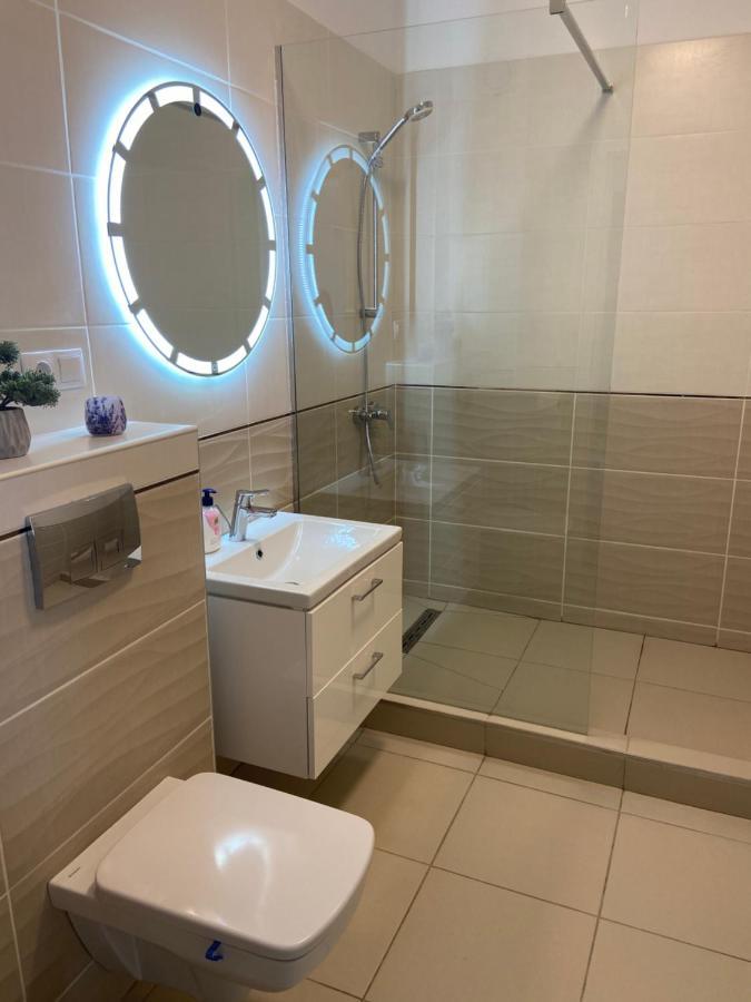Focus Apartament Флорешты Экстерьер фото